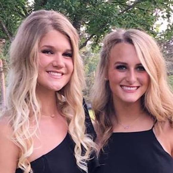 Meet your Posher, Lauren - Picture 1 of 1